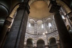 Colonne Battistero Interno